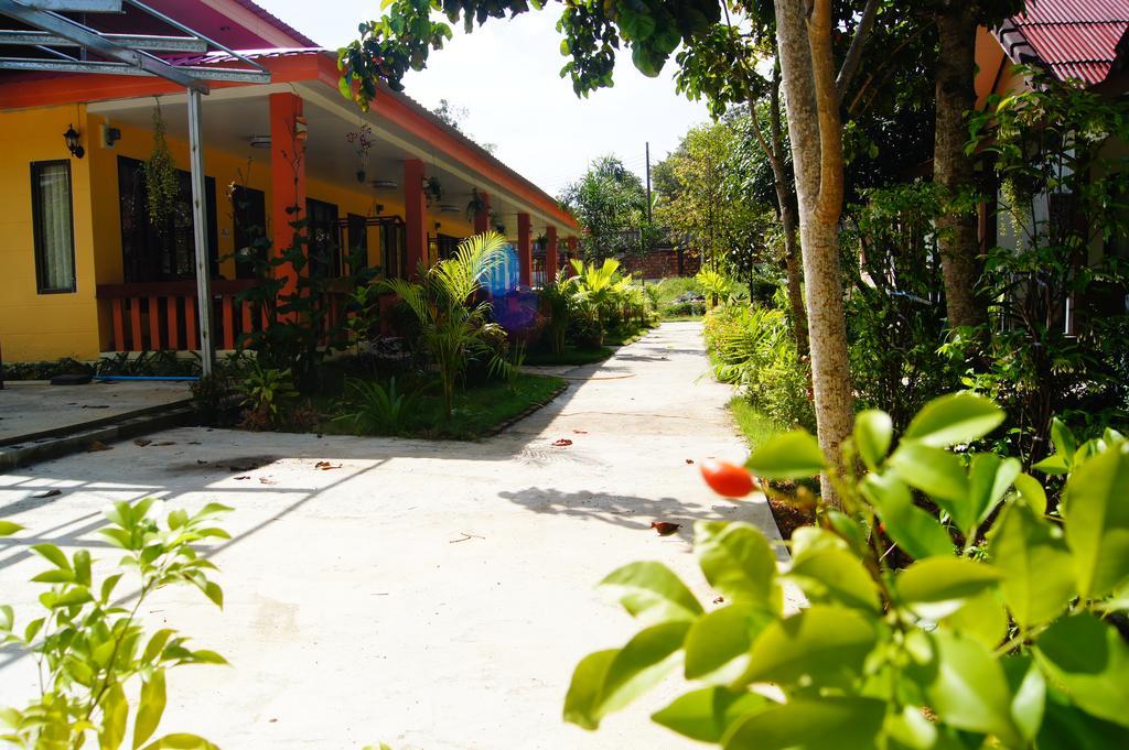 Lanta Sky House Hotell Ko Lanta Exteriör bild